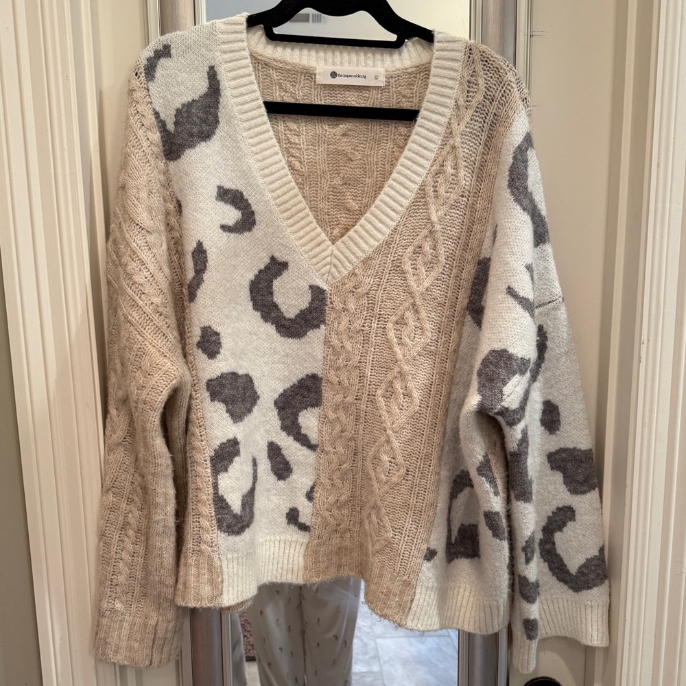 Leopard Print V-Neck Sweater